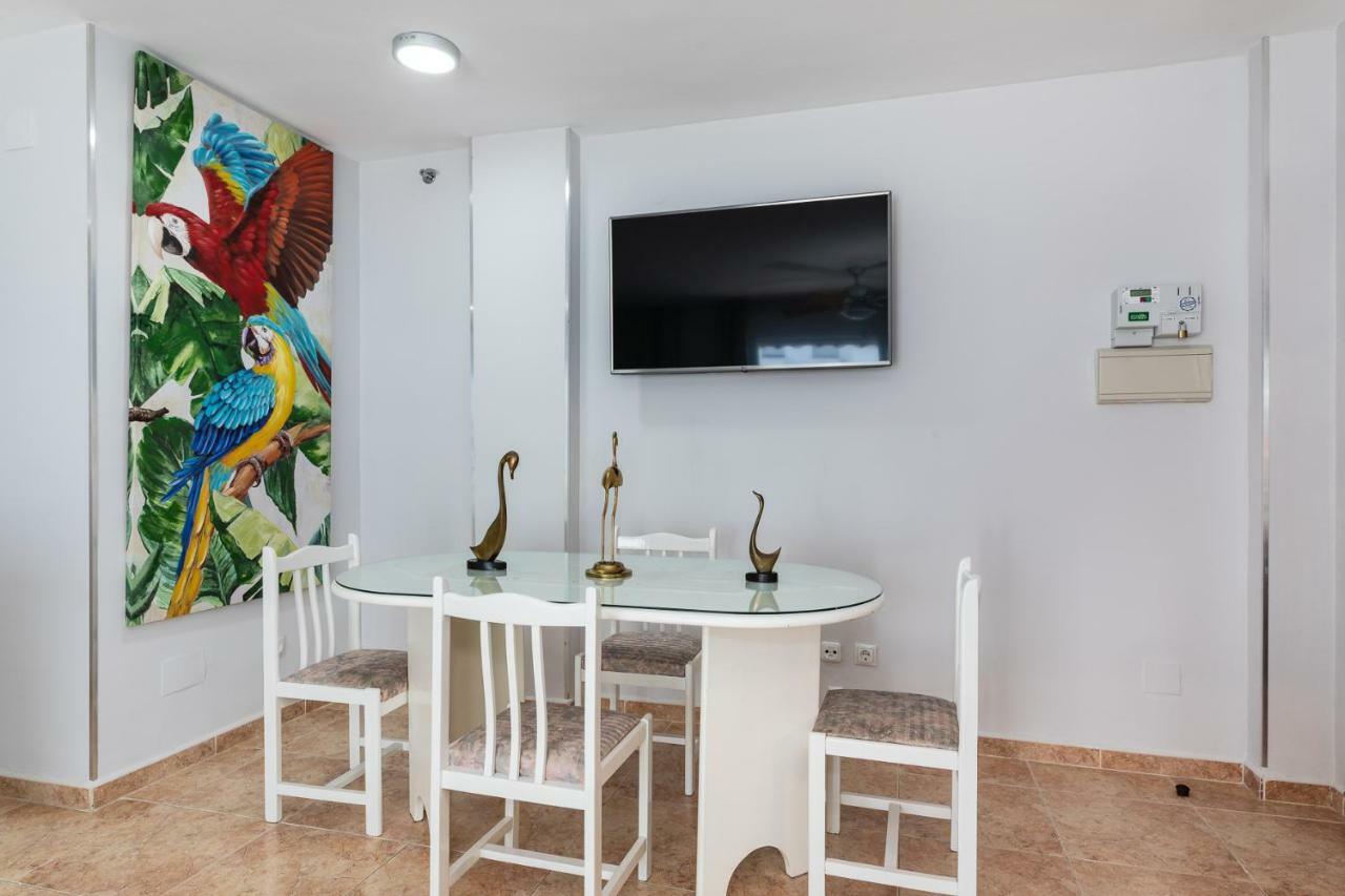 Apartamento Al Lado De La Playa Benalmádena Exterior foto
